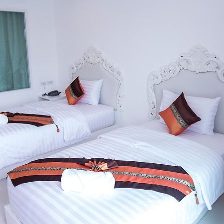 White House Hotel Tak Ngoại thất bức ảnh