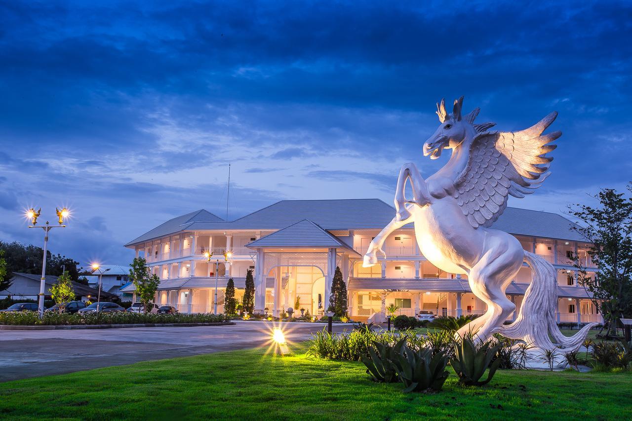 White House Hotel Tak Ngoại thất bức ảnh