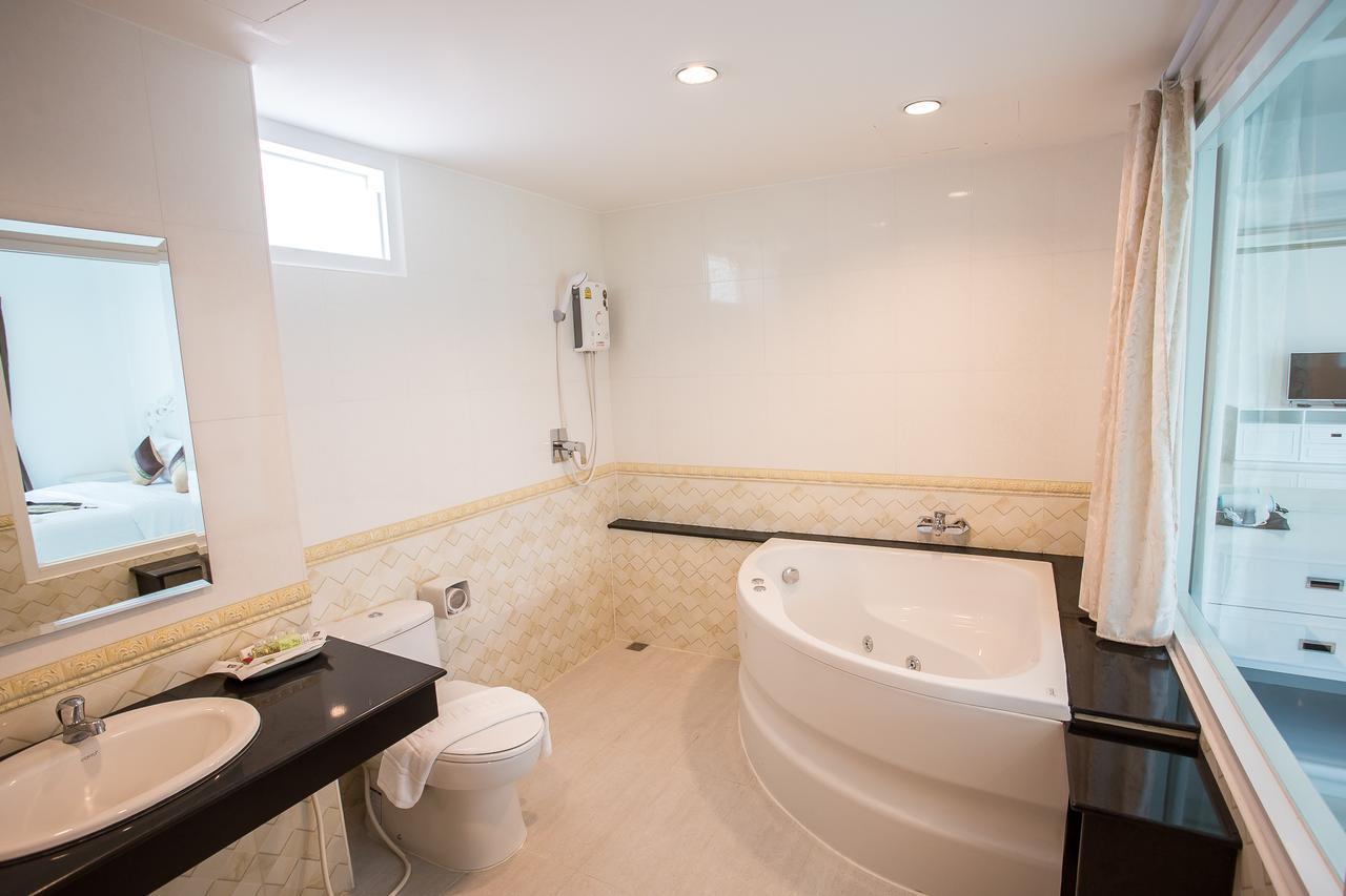 White House Hotel Tak Ngoại thất bức ảnh