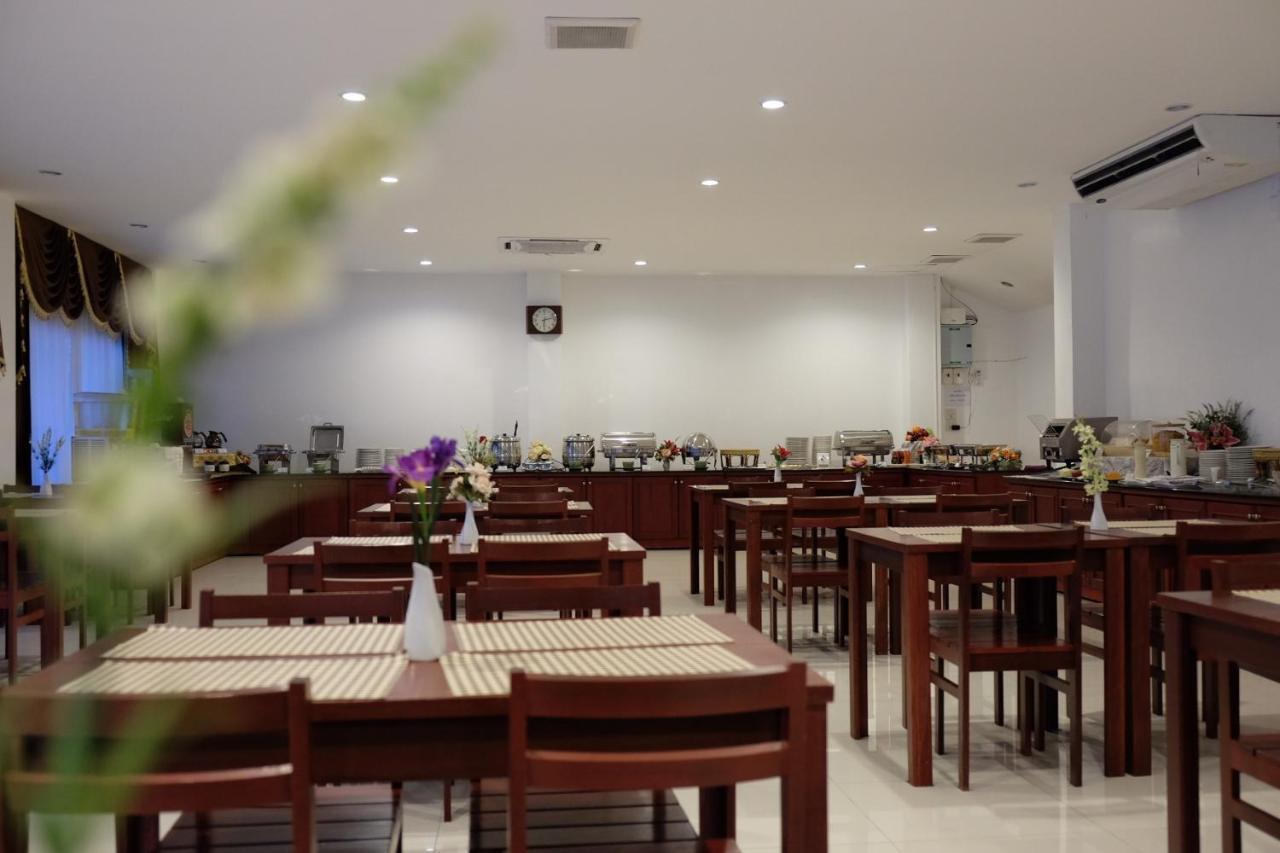 White House Hotel Tak Ngoại thất bức ảnh