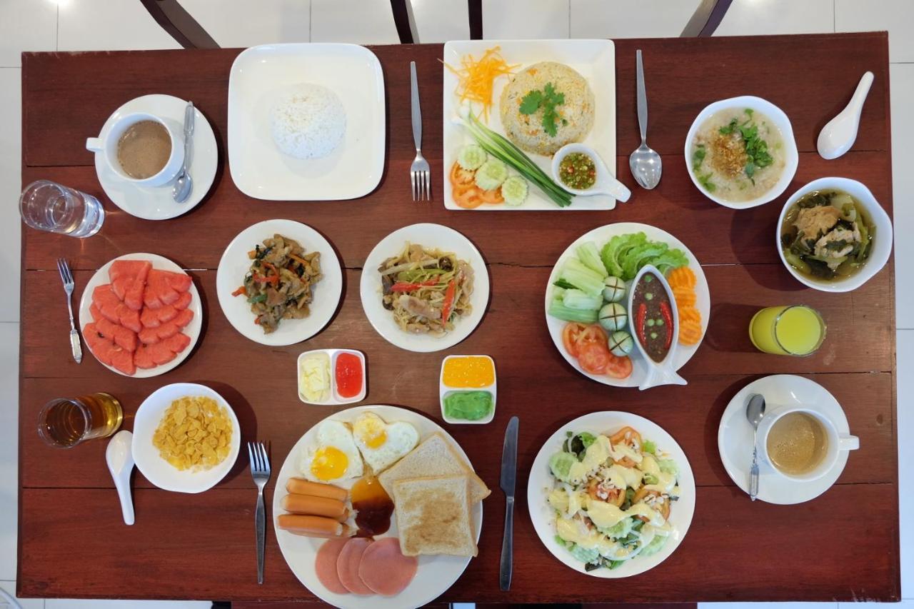 White House Hotel Tak Ngoại thất bức ảnh